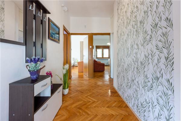 Apartment A1, for 5 persons