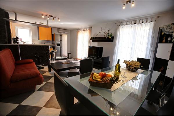 Apartment A1, for 6 persons