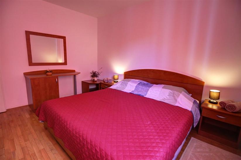 Apartment A1, for 6 persons