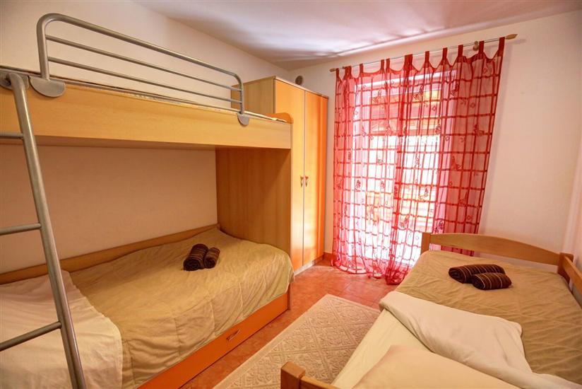 Apartment A1, for 6 persons