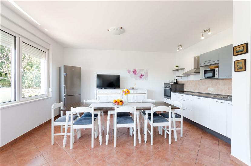 Apartment A1, for 9 persons