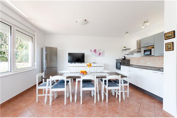 Apartment A1, for 9 persons