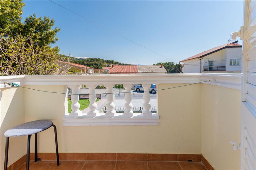 Apartment A1, for 9 persons