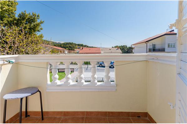 Apartment A1, for 9 persons