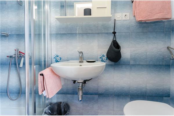 Apartment A1, for 9 persons