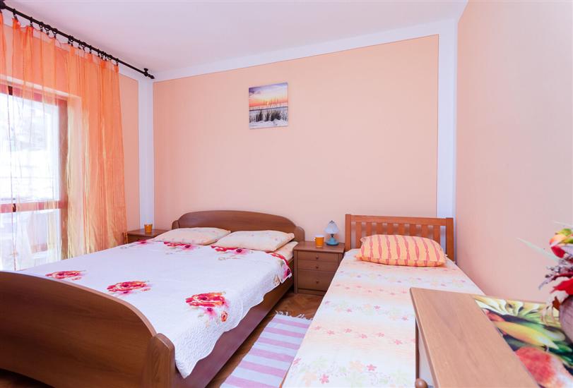 Apartment A1, for 8 persons