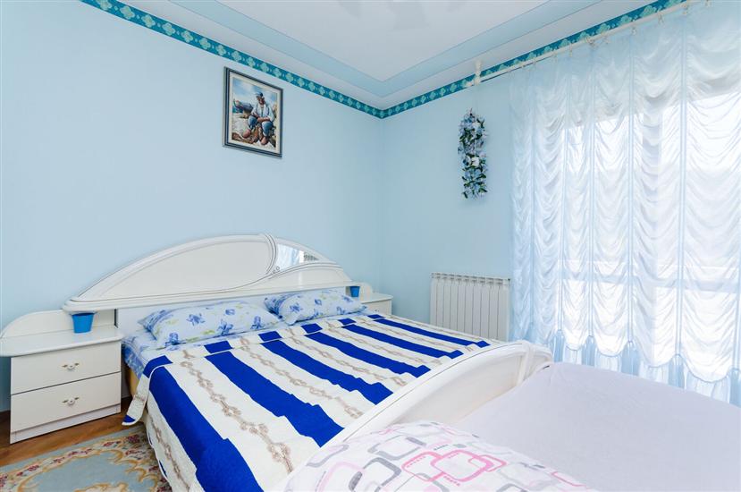 Apartment A2, for 10 persons