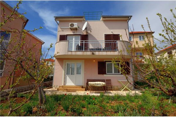 Apartment A3, for 3 persons