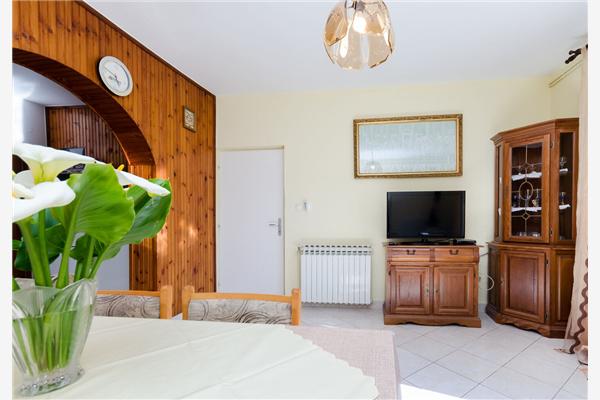 Apartment A1, for 7 persons