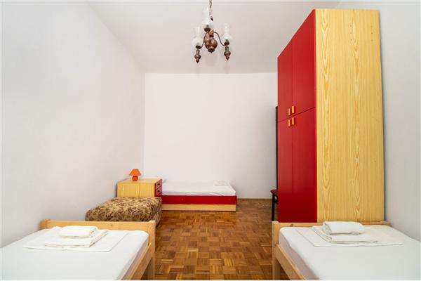 Apartment A1, for 5 persons