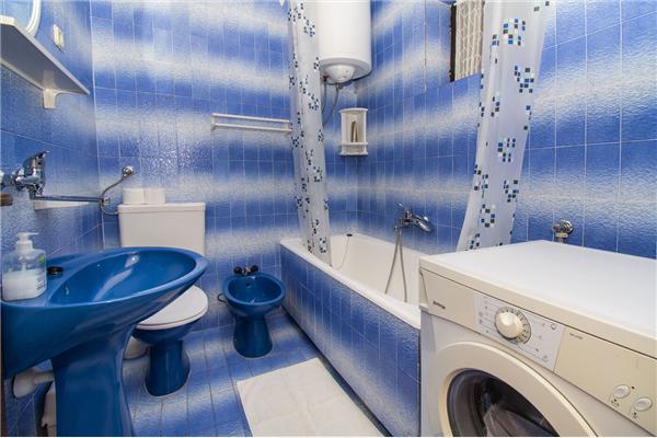 Apartment A1, for 5 persons