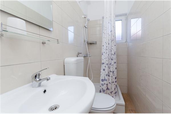 Apartment A2, for 8 persons