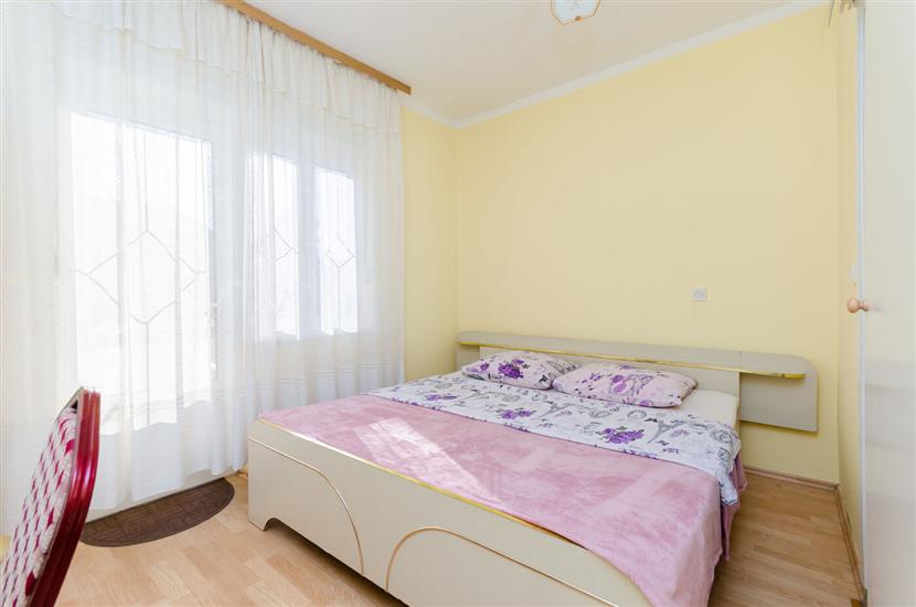 Apartment A2, for 8 persons