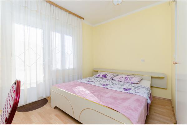 Apartment A2, for 8 persons