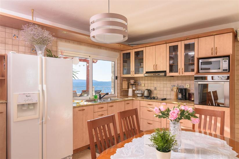 Apartment A1, for 6 persons