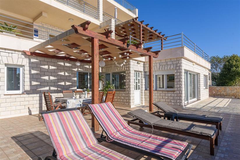 Apartment A1, for 6 persons