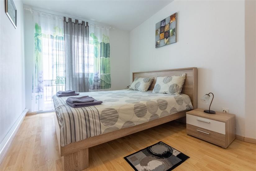 Apartment A1, for 5 persons