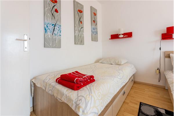 Apartment A1, for 5 persons
