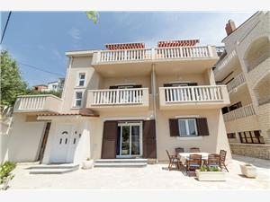 Appartamento Riviera di Spalato e Trogir (Traù),PrenotiPavla&NikoDa 174 €