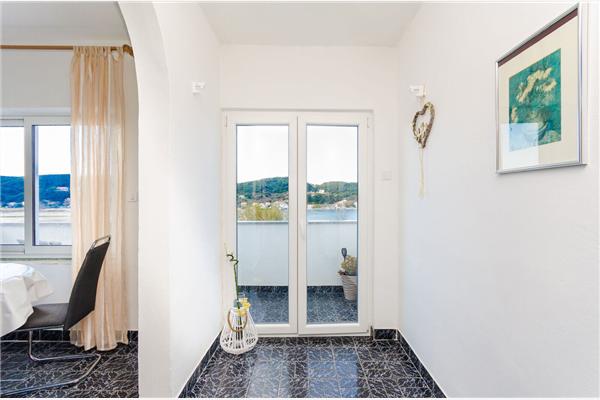 Apartment A1, for 5 persons