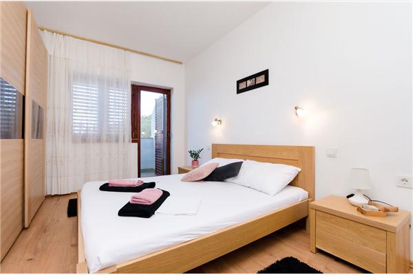 Apartment A1, for 5 persons