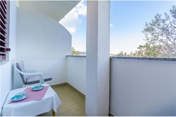 Apartment A1, for 5 persons