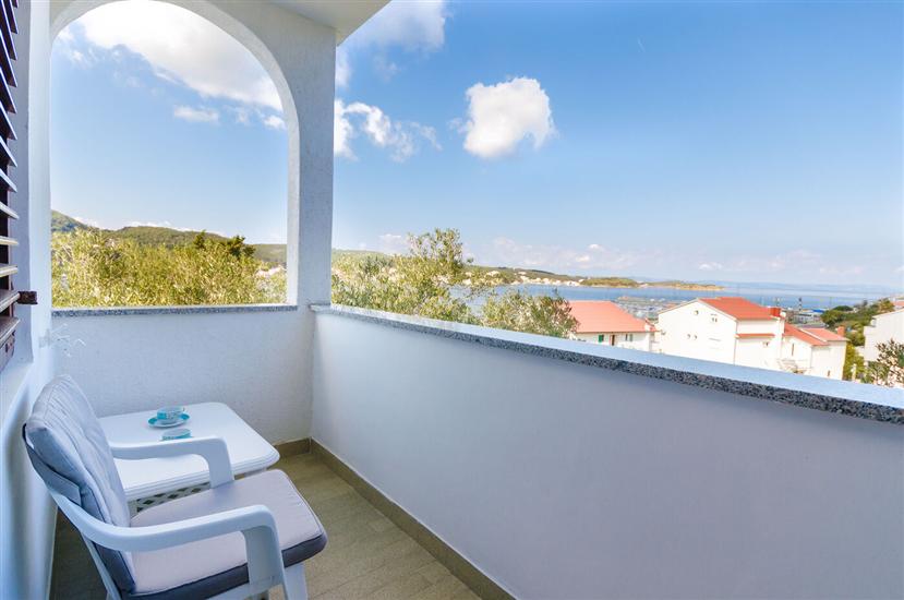 Apartment A1, for 5 persons