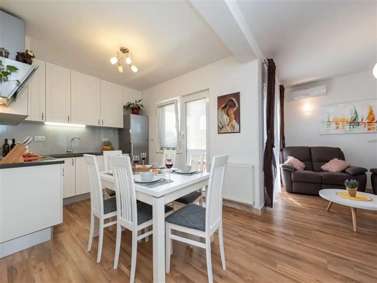 House K1, for 6 persons