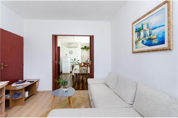 Apartment A2, for 7 persons