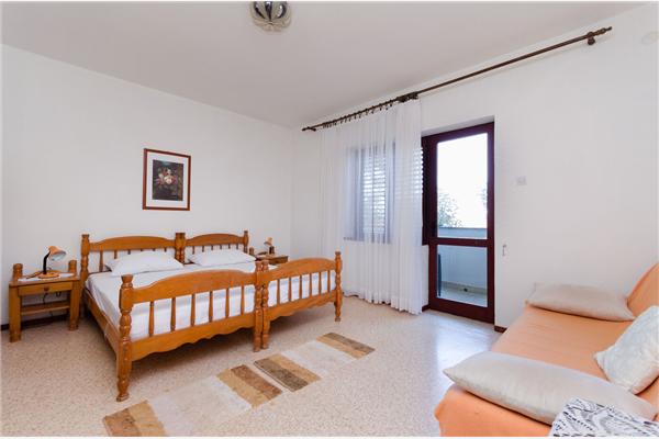 Apartment A2, for 7 persons