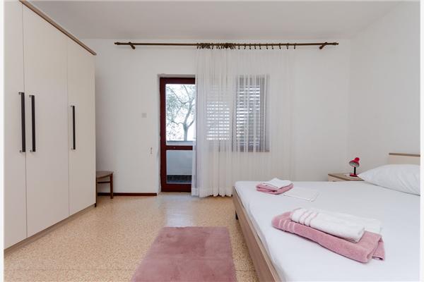 Apartment A2, for 7 persons