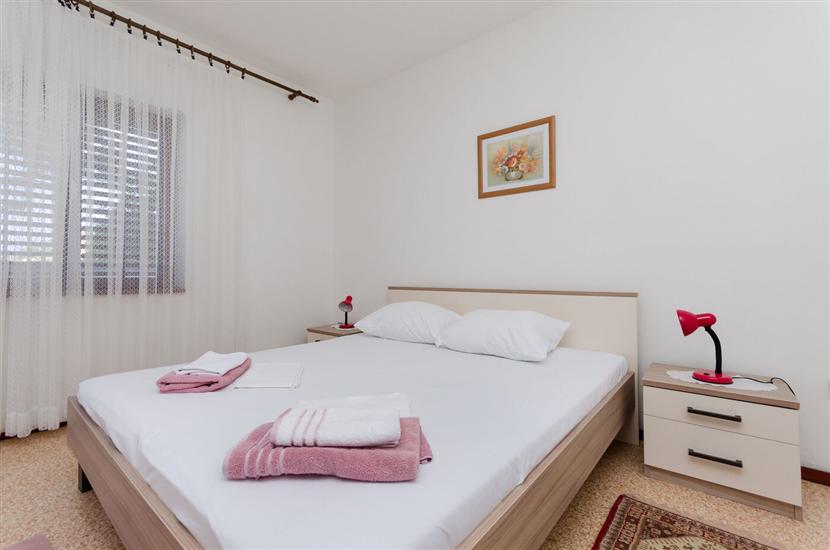 Apartment A2, for 7 persons