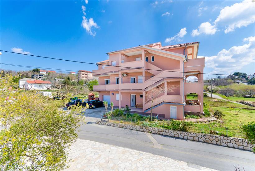 Apartments and Room Ljubica