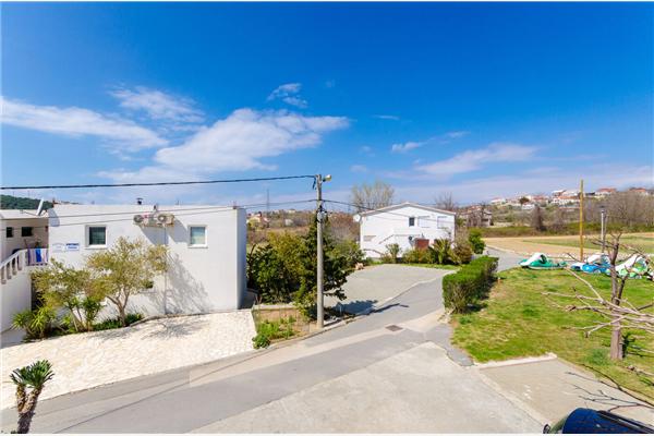 Room S1, for 2 persons