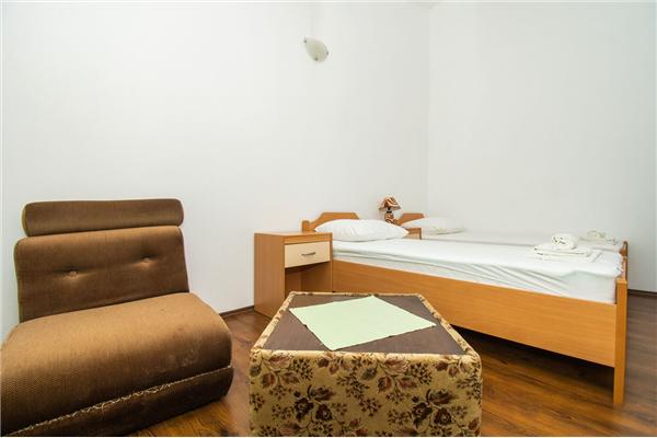 Apartment A2, for 5 persons