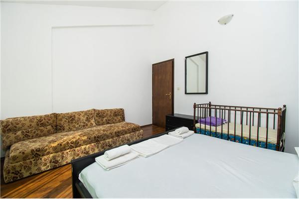 Apartment A2, for 5 persons