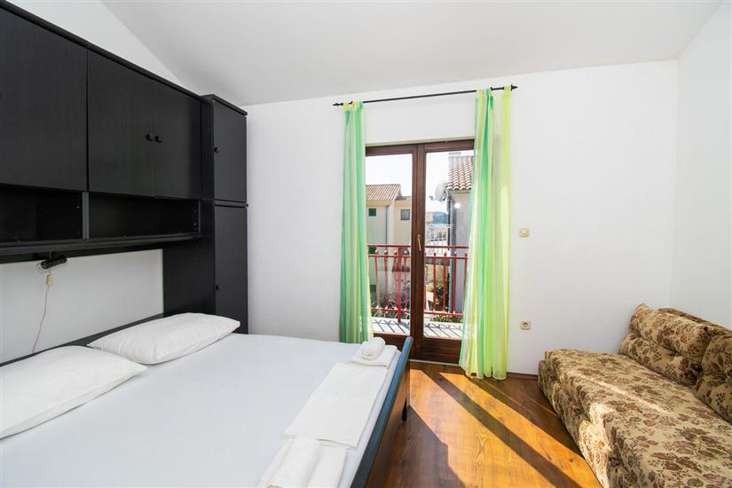 Apartment A2, for 5 persons