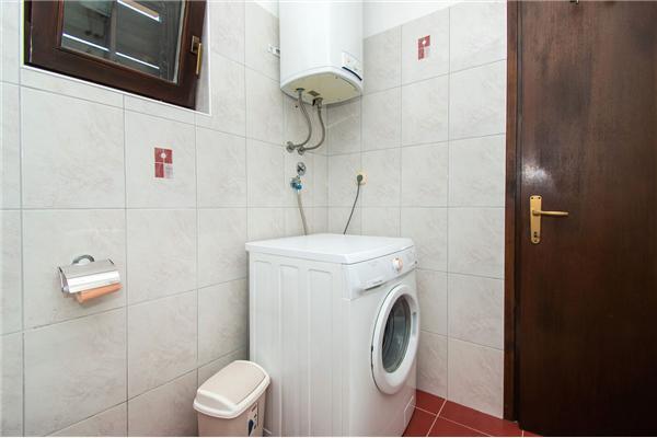 Apartment A2, for 5 persons