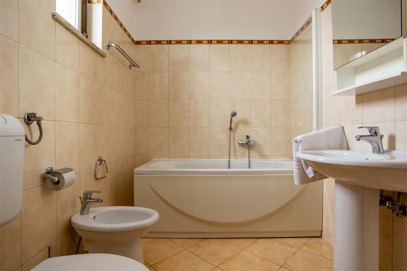 Apartment A2, for 4 persons