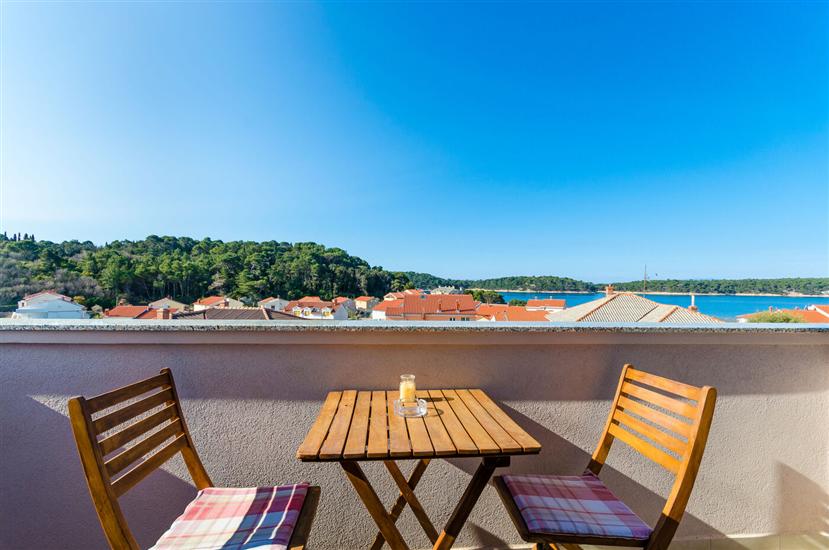 Apartment A1, for 7 persons