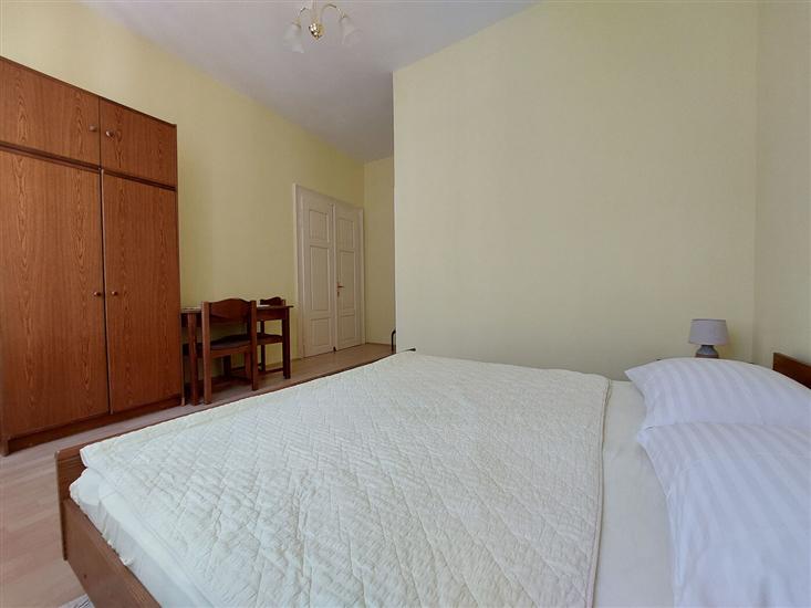 Room S3, for 2 persons