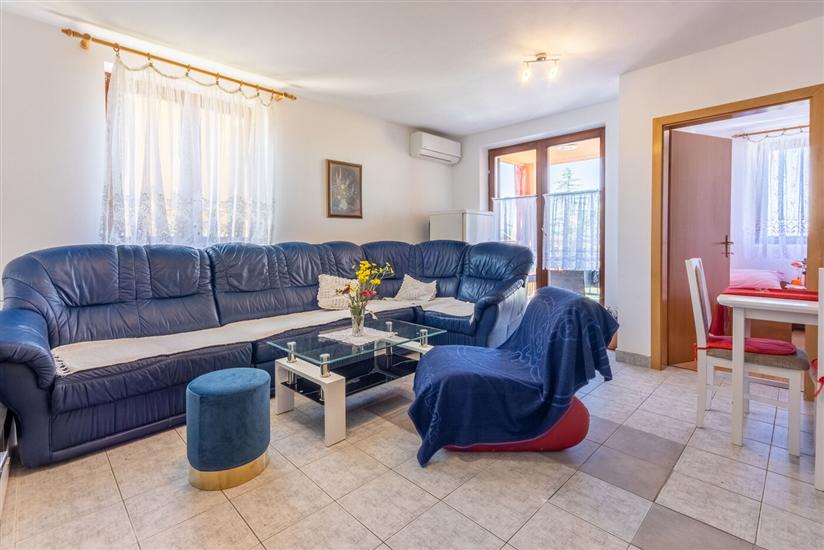 Apartment A1, for 5 persons