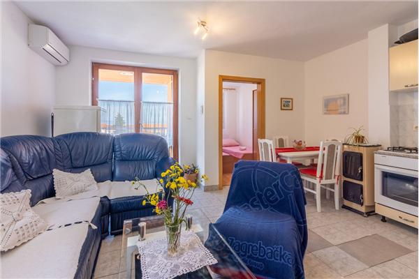 Apartment A1, for 5 persons