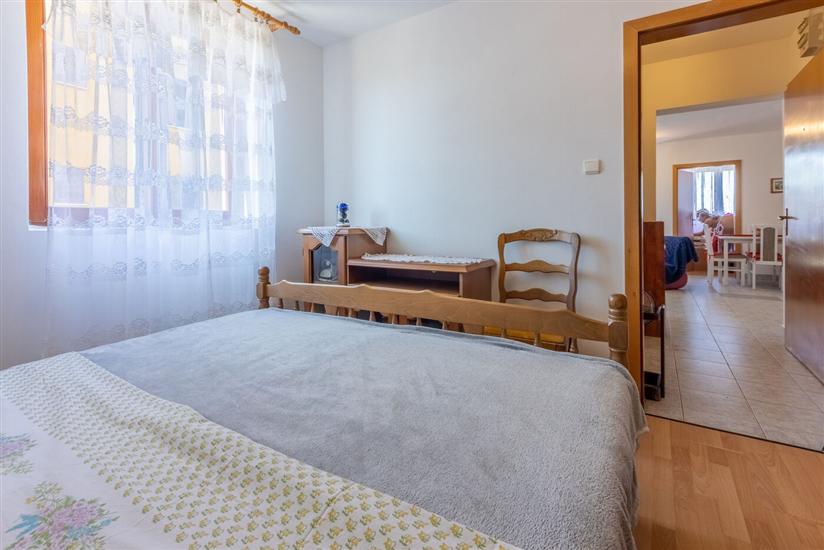 Apartment A1, for 5 persons