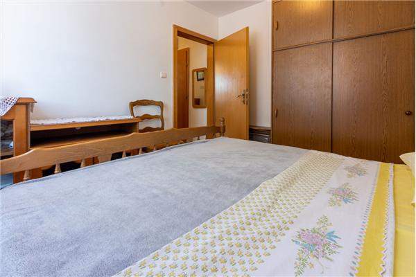 Apartment A1, for 5 persons