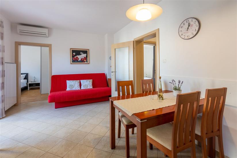 Apartment A2, for 5 persons