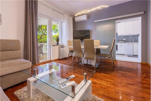 Apartment A1, for 6 persons