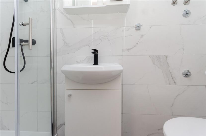 Room S1, for 2 persons