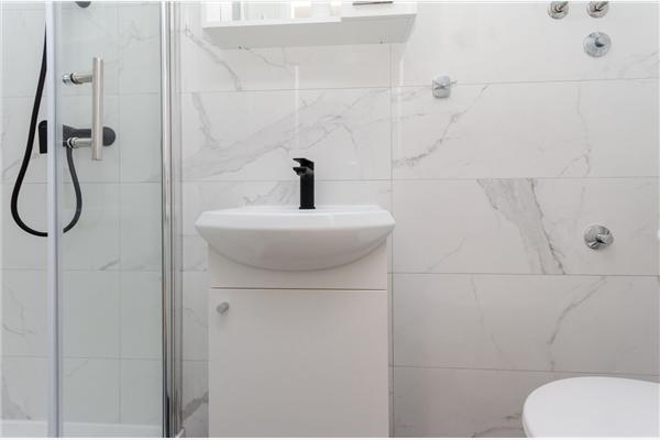 Room S1, for 2 persons