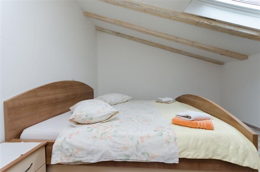 Apartment A1, for 6 persons